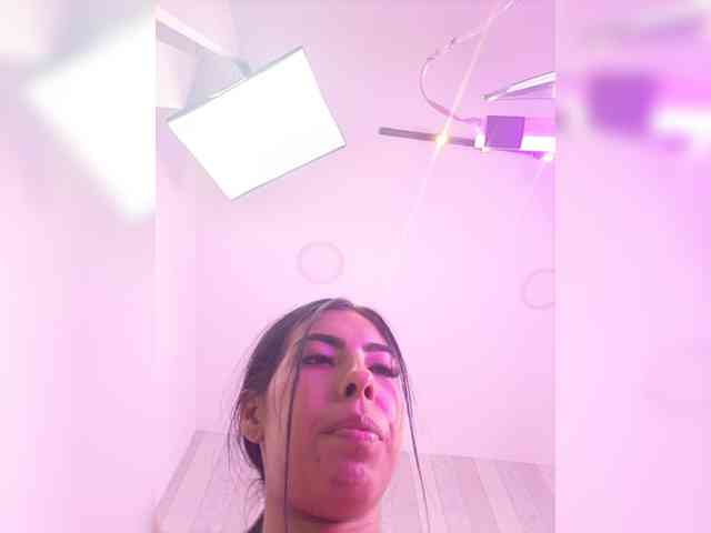 MaiaWatson webcam