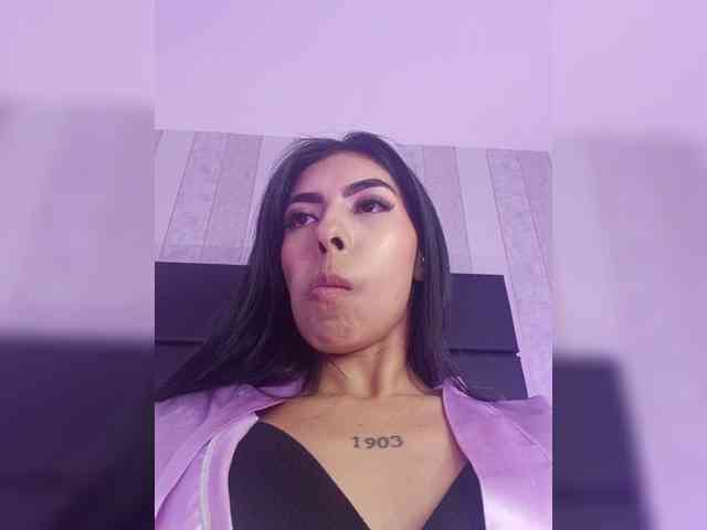 MaiaWatson webcam