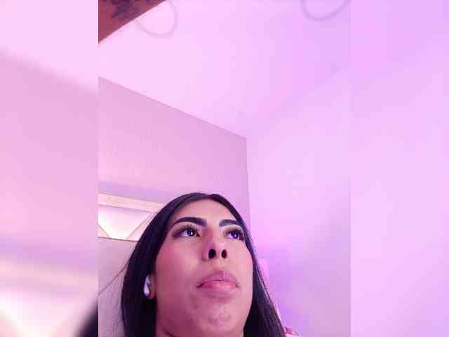 MaiaWatson webcam