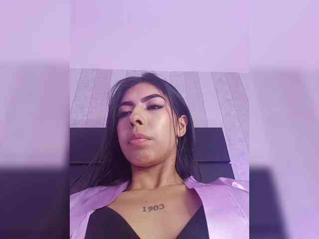 MaiaWatson webcam