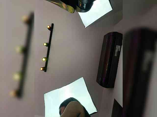 MaiaWatson webcam