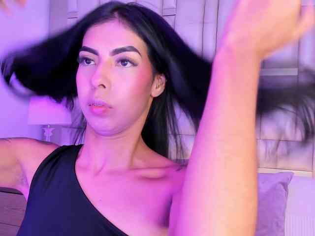 MaiaWatson webcam