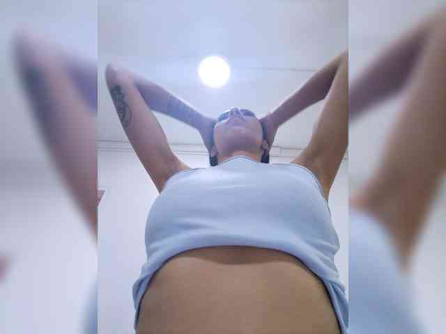 MaiaWatson webcam