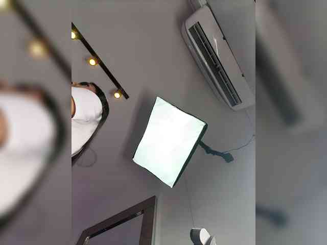 MaiaWatson webcam