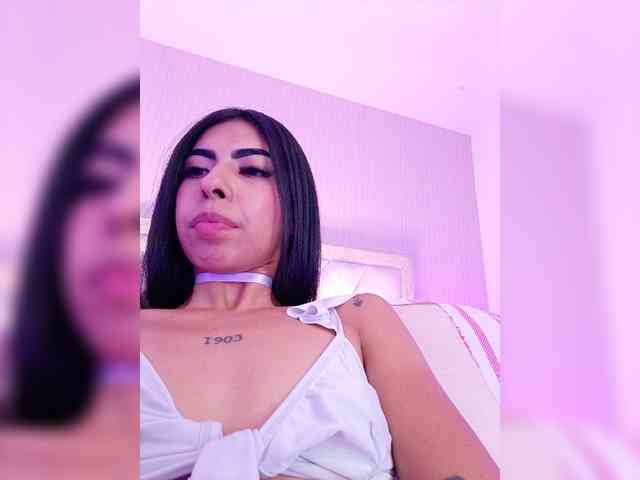 MaiaWatson webcam