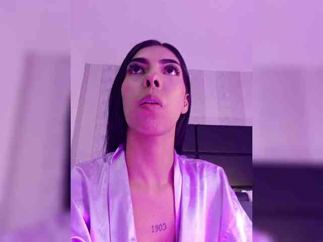 MaiaWatson webcam