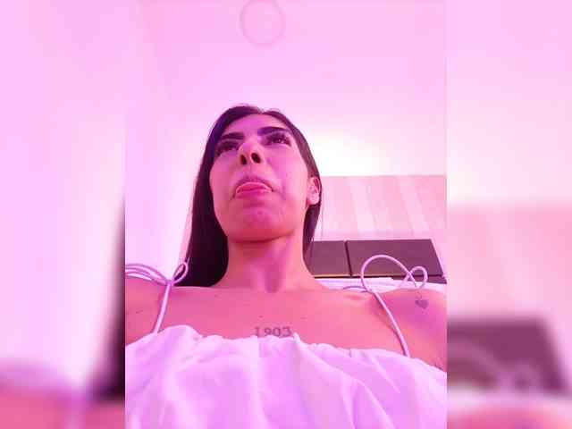 MaiaWatson webcam