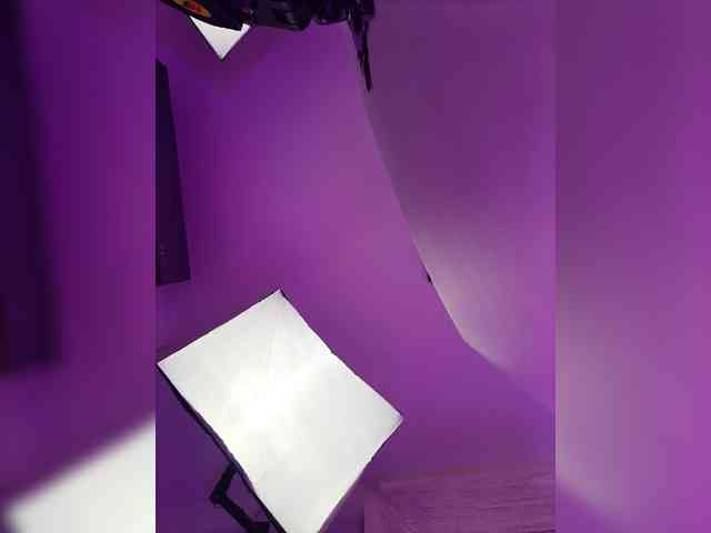 MaiaWatson webcam