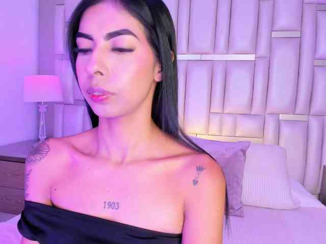 MaiaWatson webcam