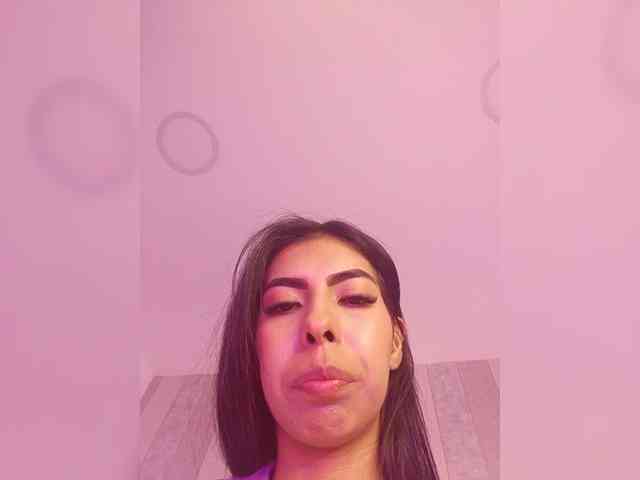 MaiaWatson webcam