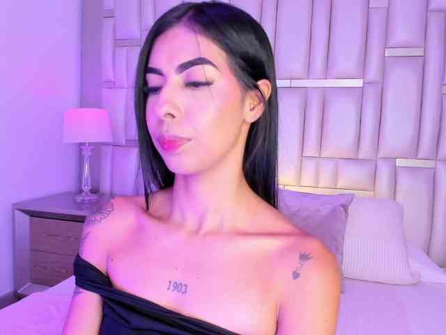 MaiaWatson webcam