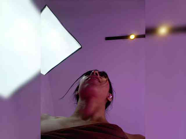 MaiaWatson webcam