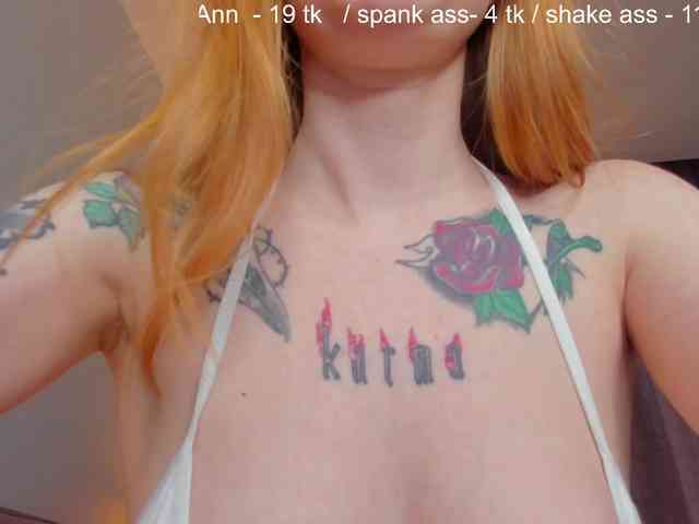 SquirtPrincess webcam