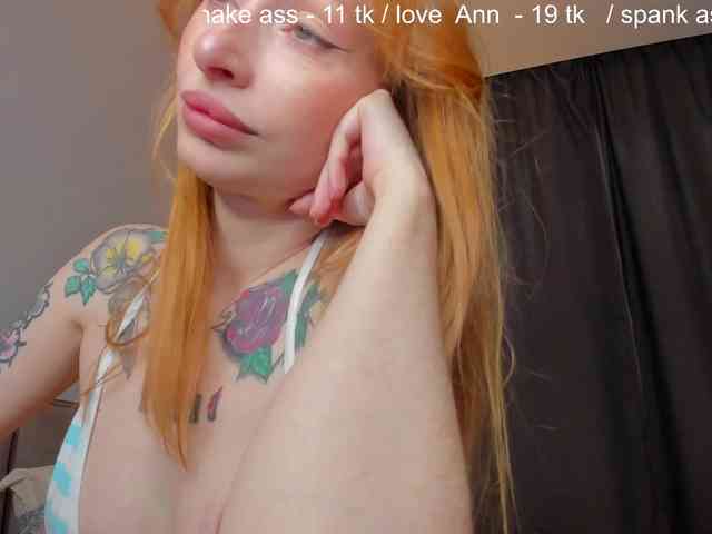 SquirtPrincess webcam