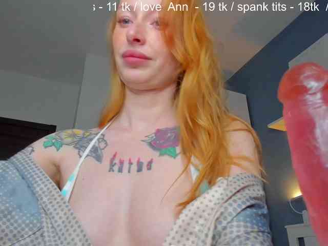 SquirtPrincess webcam