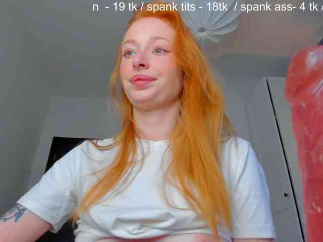 SquirtPrincess webcam