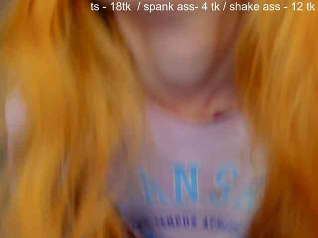 SquirtPrincess webcam