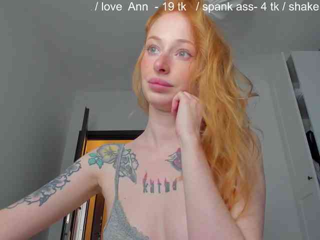 SquirtPrincess webcam