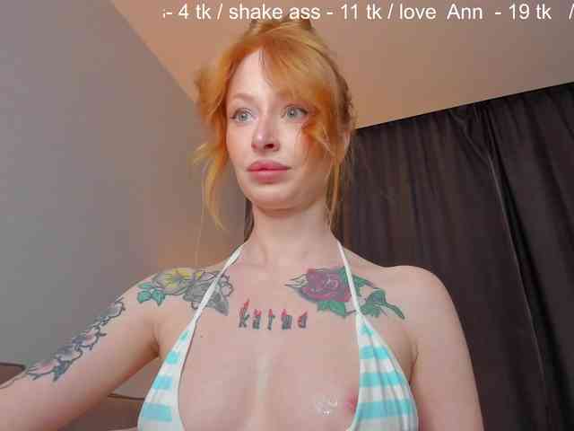 SquirtPrincess webcam