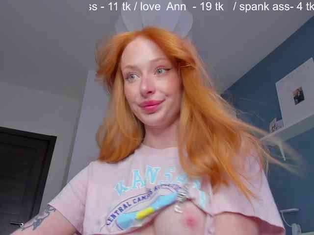 SquirtPrincess webcam