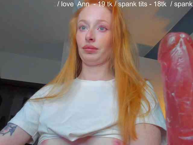 SquirtPrincess webcam