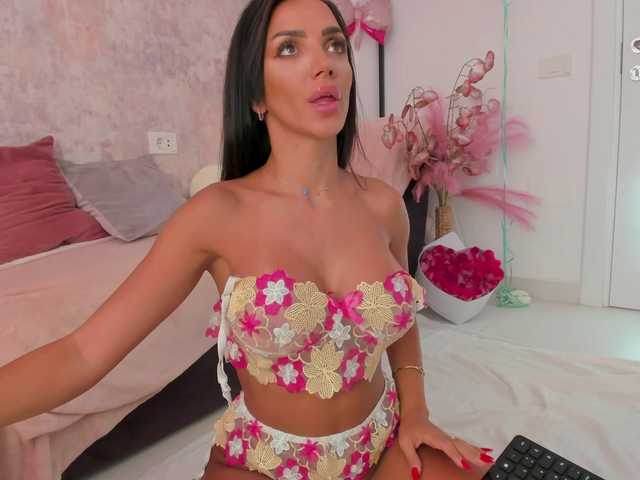 Sex chat gratuit in direct cu Erikabeee1 pe BongaCams
