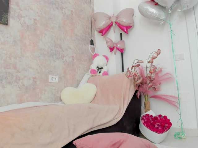 Sex chat gratuit in direct cu Erikabeee1 pe BongaCams