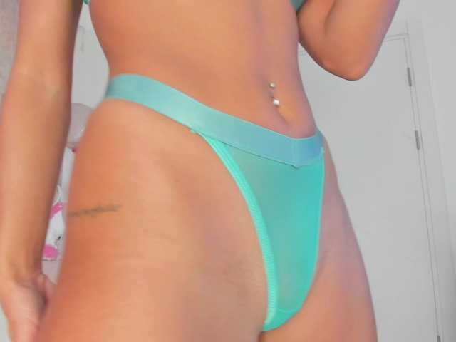 Sex chat gratuit in direct cu Erikabeee1 pe BongaCams
