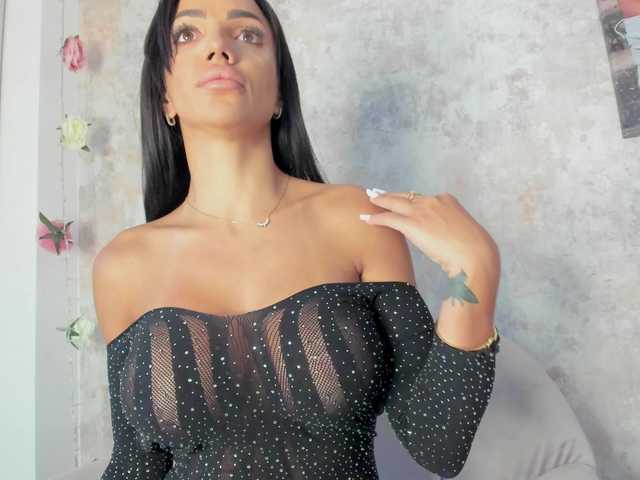 Erikabeee1 live cam on BongaCams