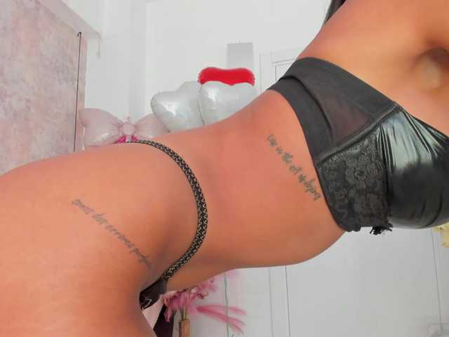 Sex chat gratuit in direct cu Erikabeee1 pe BongaCams