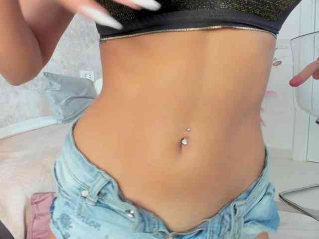 Erikabeee1 webcam