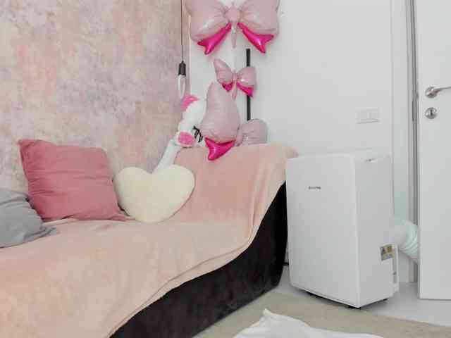 Erikabeee1 webcam