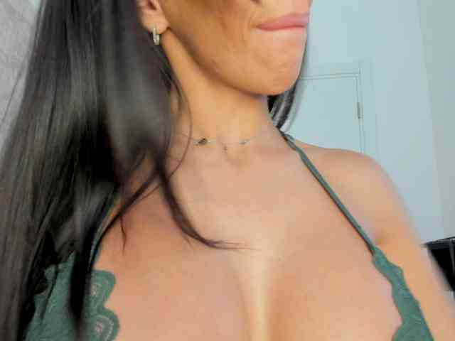 Erikabeee1 webcam