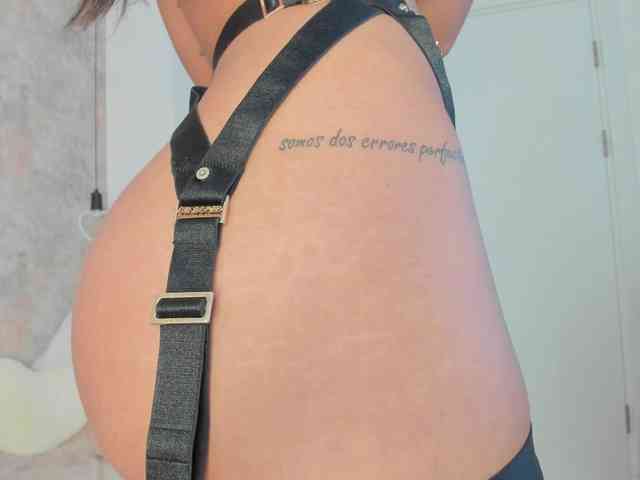 Erikabeee1 webcam
