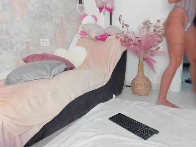 Erikabeee1 webcam