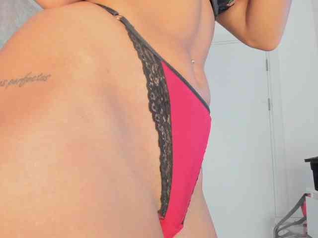 Erikabeee1 webcam