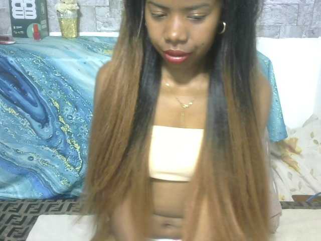 Maha19x's BongaCams show and profile