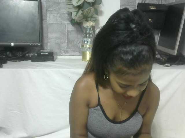 Maha19x live cam on BongaCams