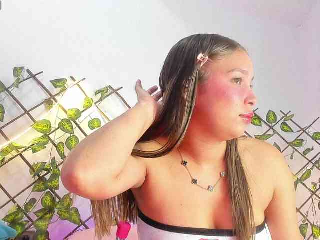 HaleyAmaya webcam