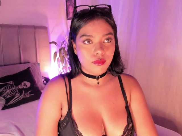 KathDolly — live female cam