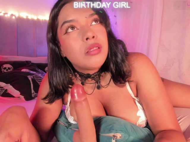 KathDolly live cam on BongaCams
