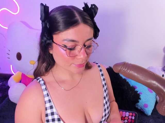 Belacurvyx live cam on BongaCams