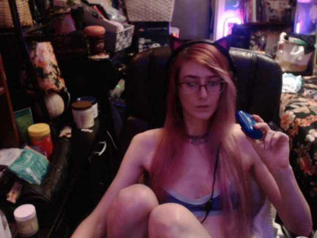 pussyxpaladin live cam on BongaCams