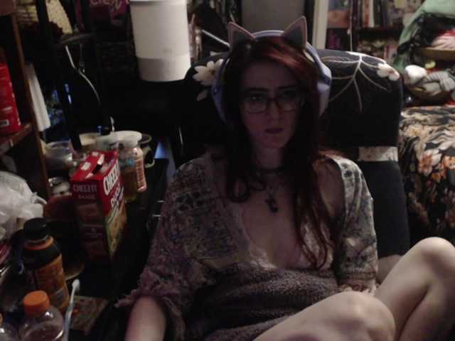 le modèle pussyxpaladin est en webcam porno dans un show sur le site bongacams, il possède les tags suivants: White/Caucasian,Brunette,Shaved