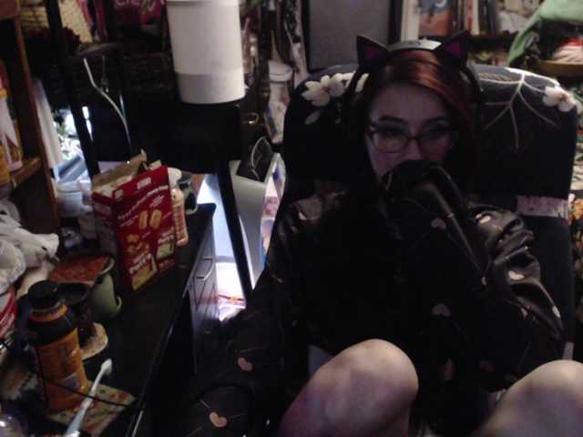 le modèle pussyxpaladin est en webcam porno dans un show sur le site bongacams, il possède les tags suivants: White/Caucasian,Brunette,Shaved