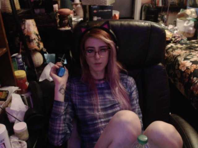 pussyxpaladin live cam on BongaCams