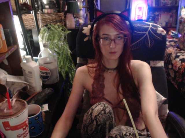 pussyxpaladin live cam on BongaCams