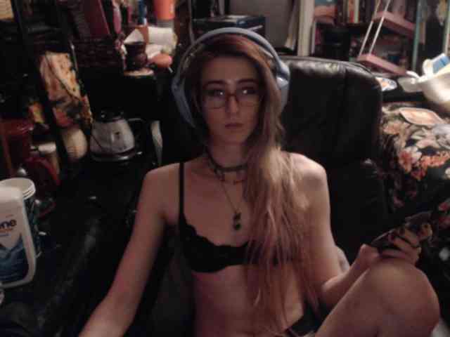 pussyxpaladin webcam