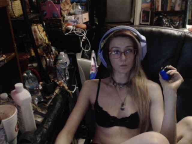 pussyxpaladin webcam