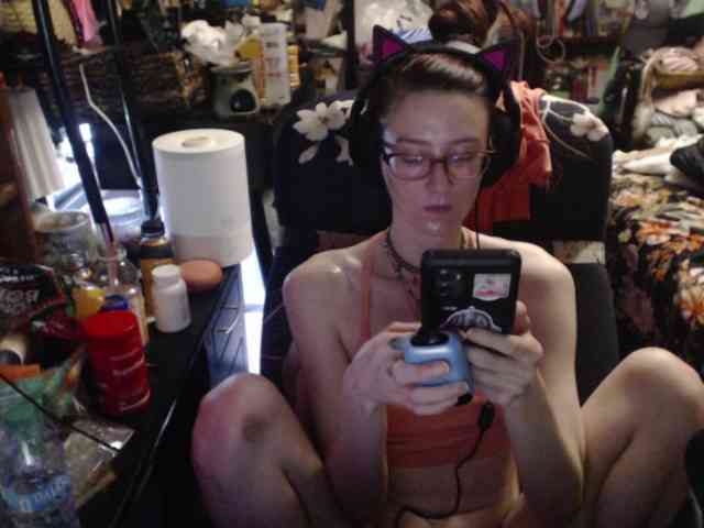 pussyxpaladin webcam